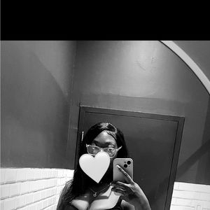 Meet your Posher, Constance